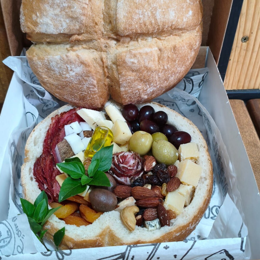 1438-BOX DE FRIOS NO PÃO ITALIANO