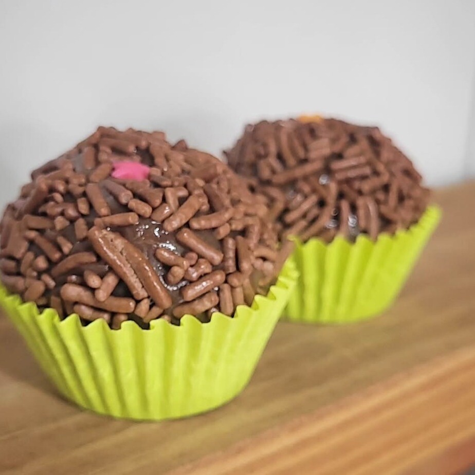 Brigadeiro de Chocolate com Granulado