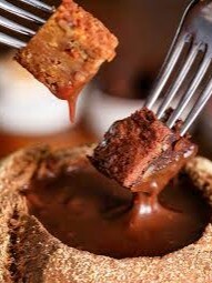 1666-MINI FONDUE DE CHOCOLATE NO PAO ITALIANO